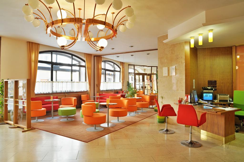 Grandhotel Garni Jihlava Exteriör bild