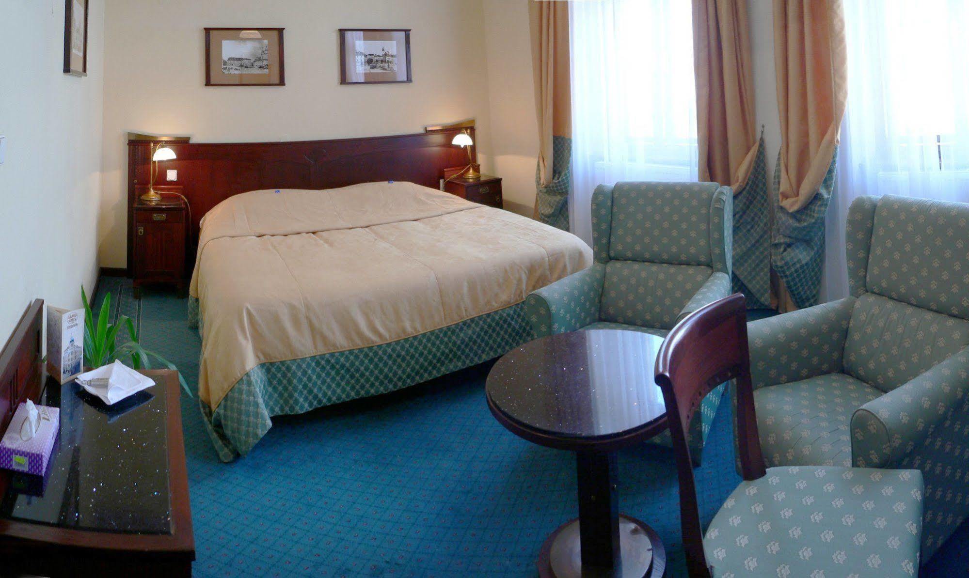 Grandhotel Garni Jihlava Exteriör bild