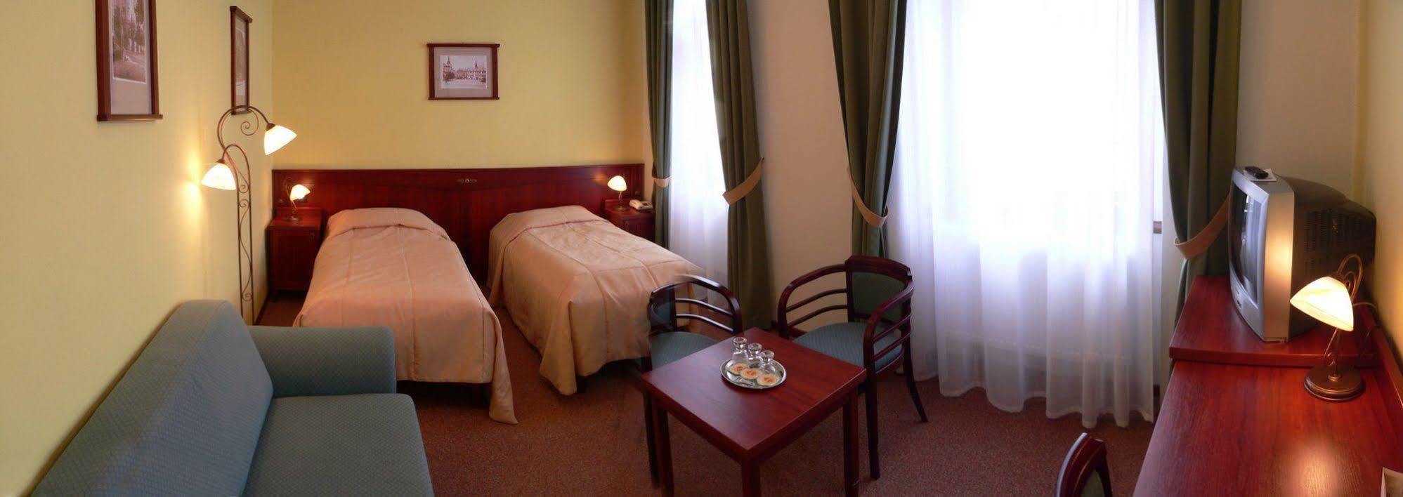 Grandhotel Garni Jihlava Exteriör bild